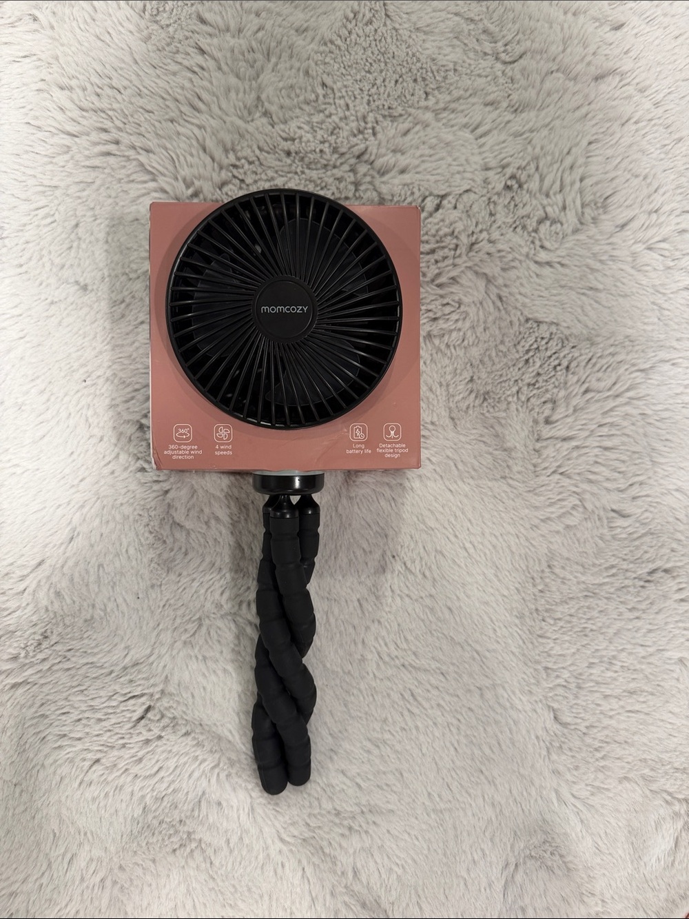 momcozy Portable Fan in Black rechargeable